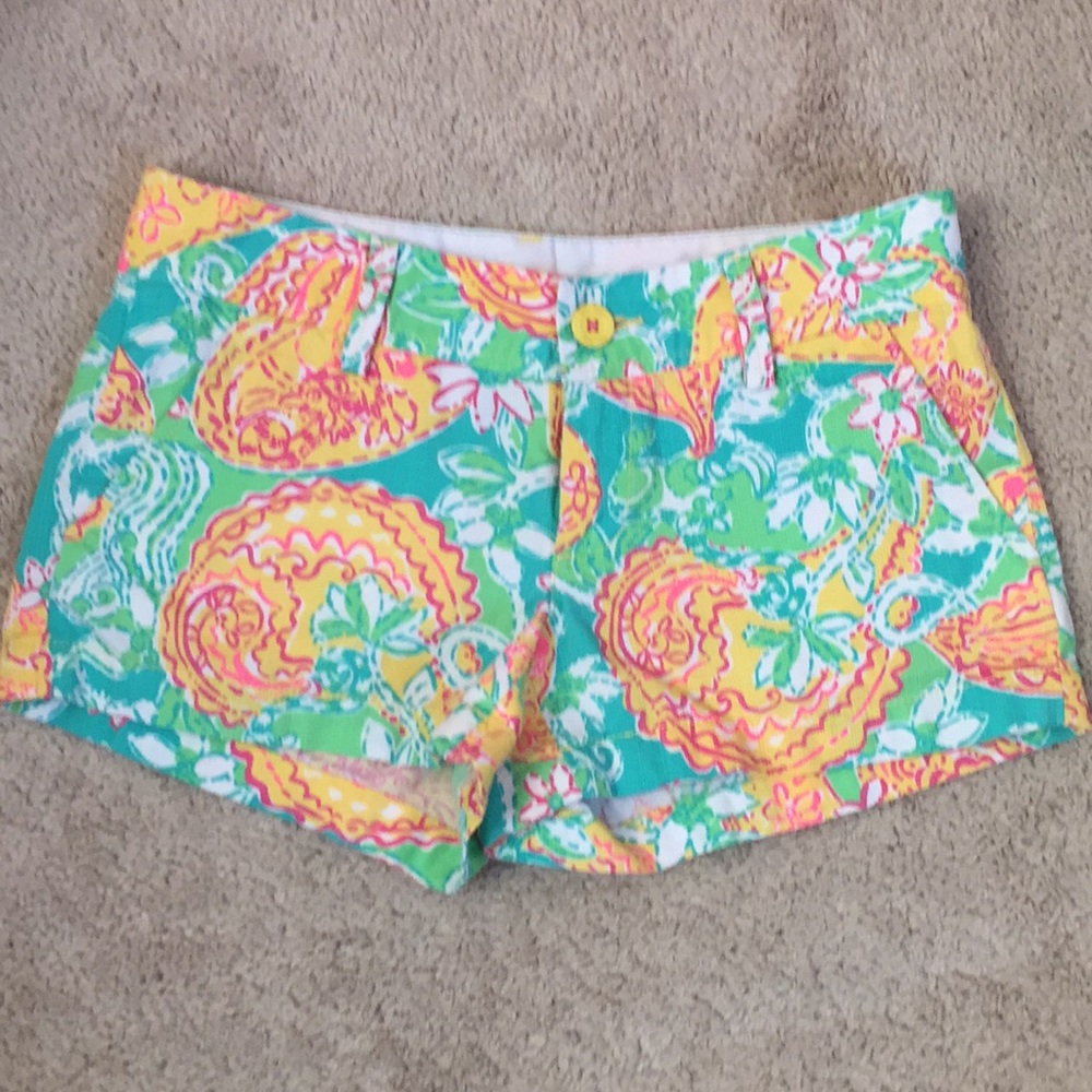 Lilly Pulitzer Walsh Shorts in Pop Goes the Lemur